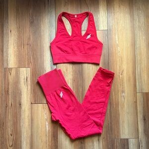 Womens Best Red Sports Bra and Leggings Set